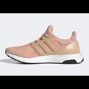 NEW ADDIDAS ULTRA BOOST IN BLUSH SIZE 6